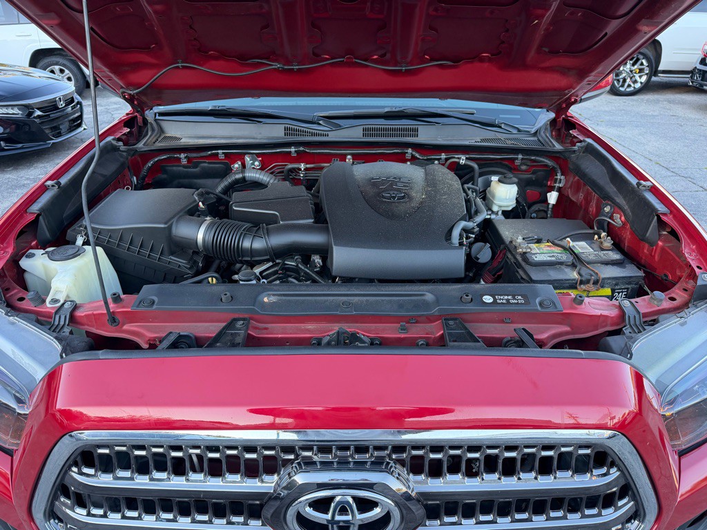 2016 Toyota Tacoma Image 22