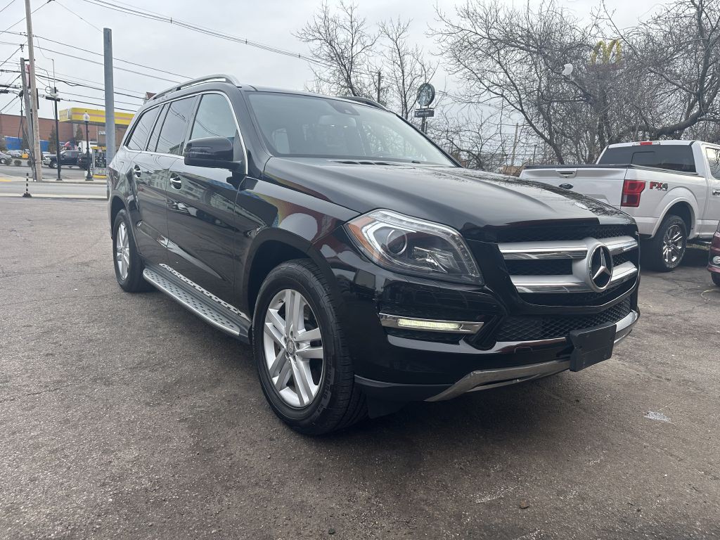 2013 Mercedes-Benz GL-Class Image 2
