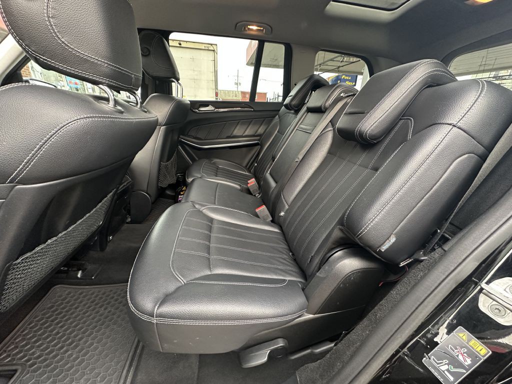 2013 Mercedes-Benz GL-Class Image 9