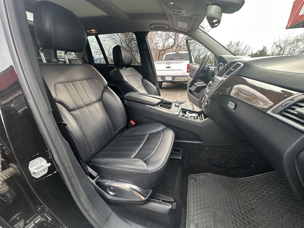 2013 Mercedes-Benz GL-Class Image 10