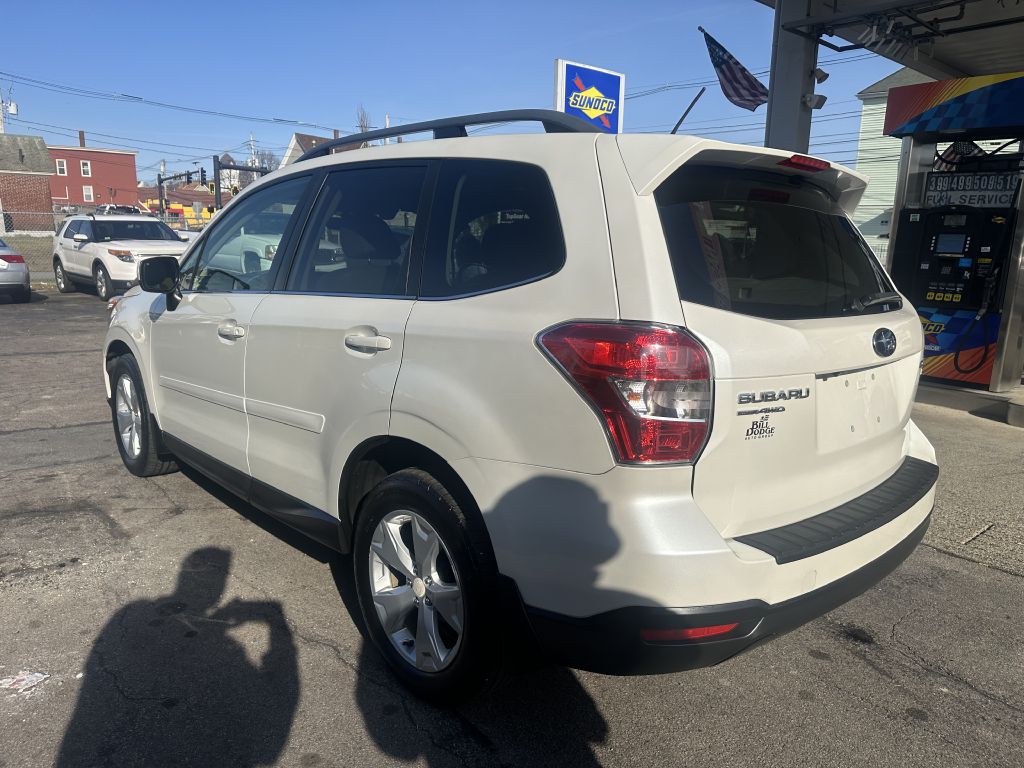 2015 Subaru Forester Image 4
