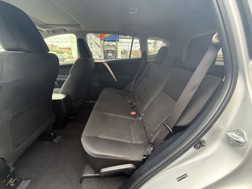 2013 Toyota Rav4 Image 8