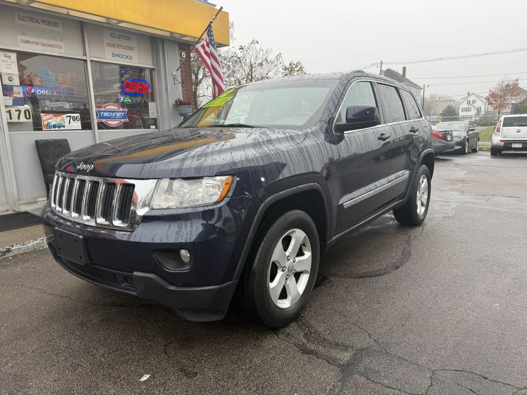 2012 Jeep Grand Cherokee Image 2