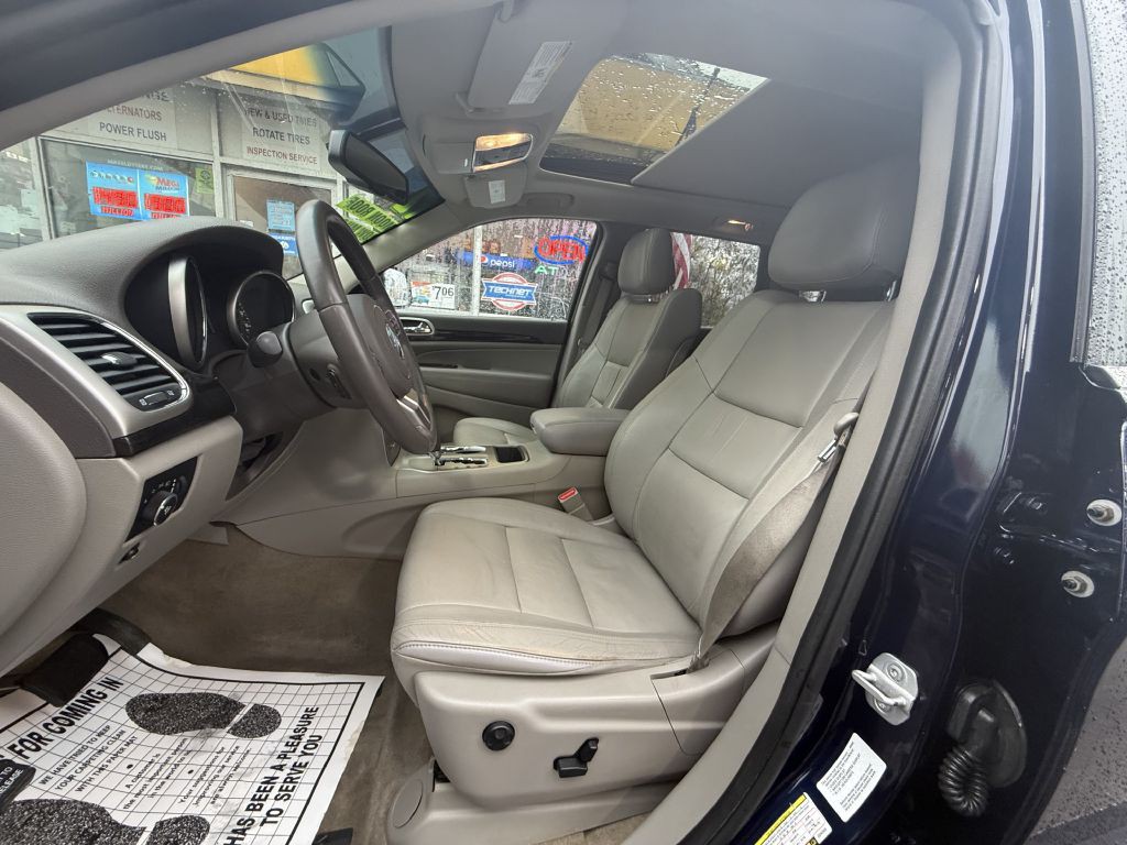 2012 Jeep Grand Cherokee Image 7