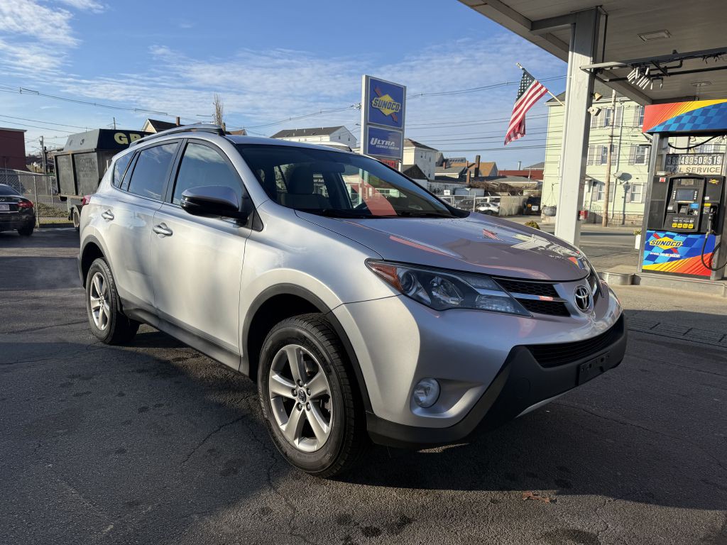 2015 Toyota Rav4 Image 2