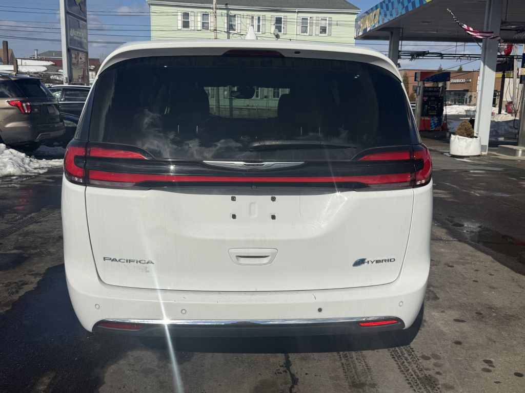 2022 Chrysler Pacifica Image 5