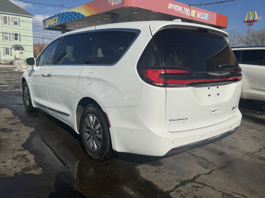2022 Chrysler Pacifica Image 6