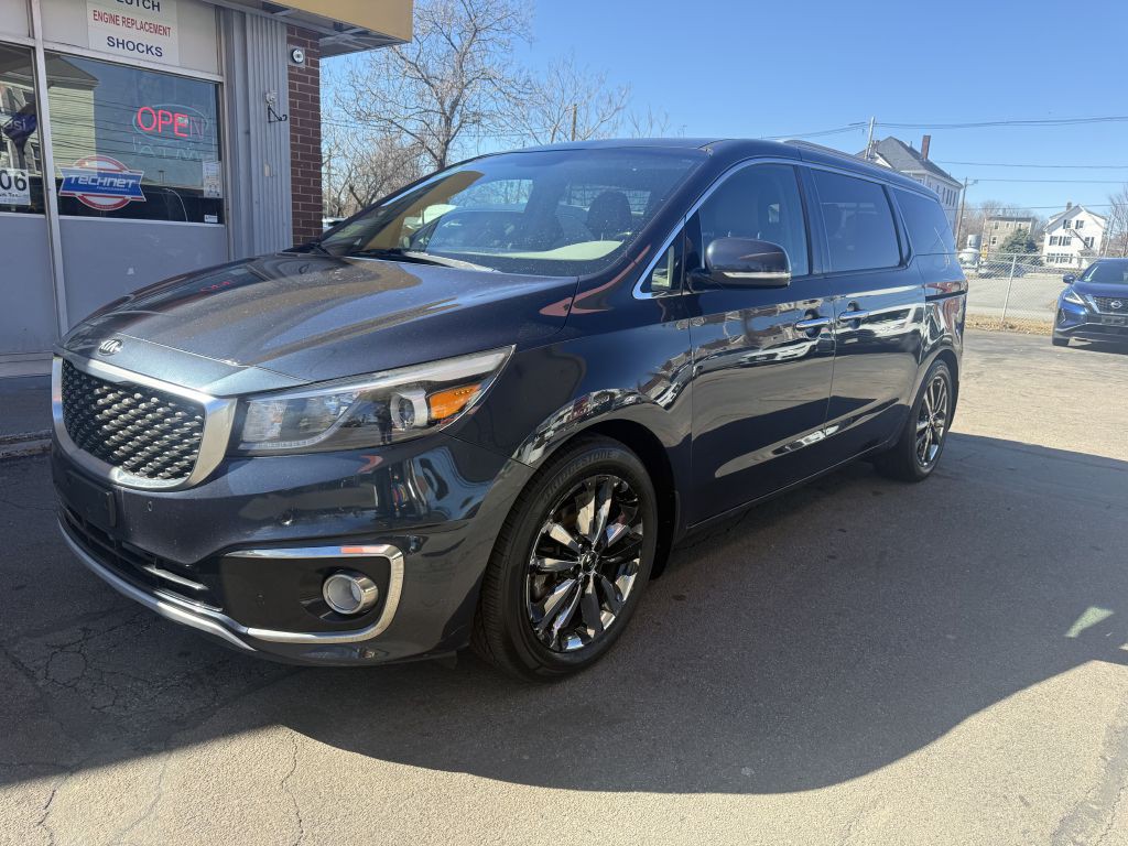 2015 Kia Sedona Image 2