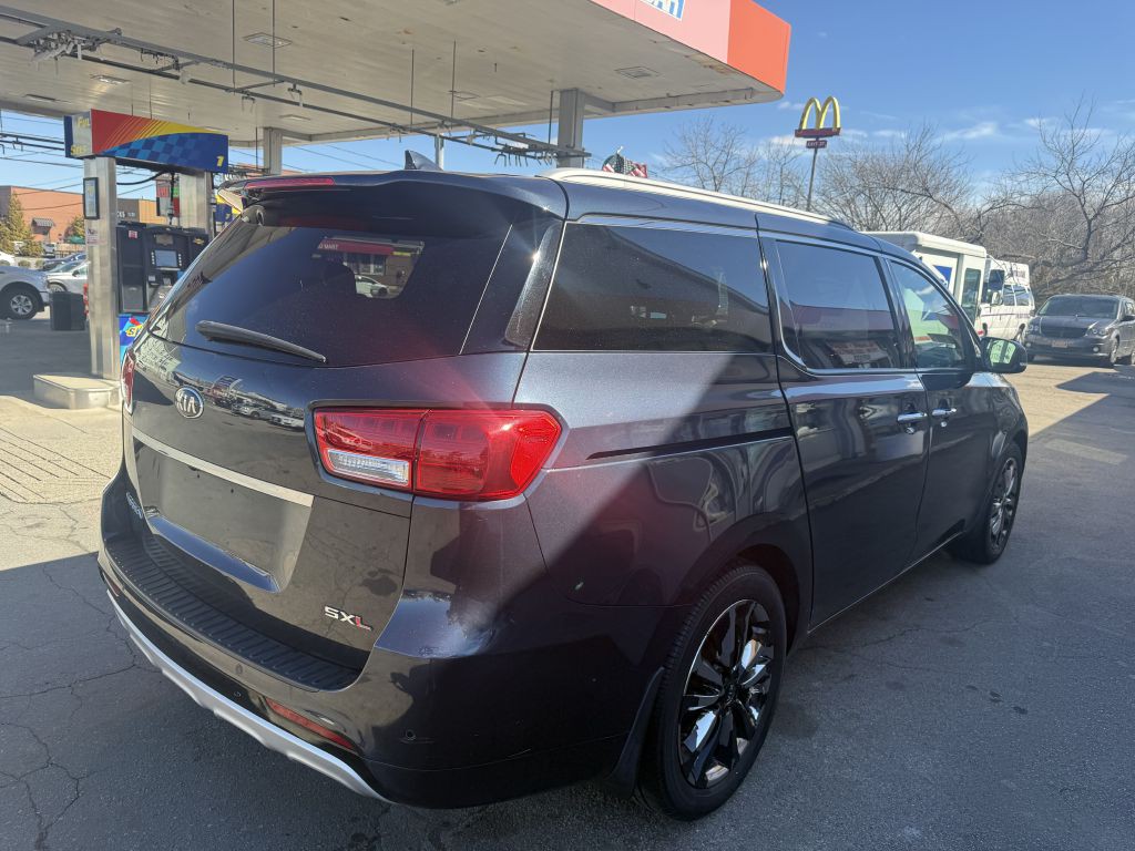 2015 Kia Sedona Image 5
