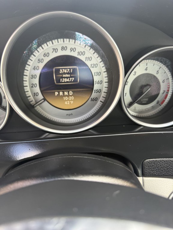 2012 Mercedes-Benz C-Class Image 10