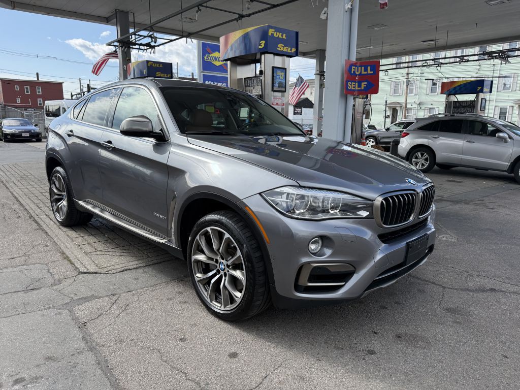 2016 BMW X6 Image 2