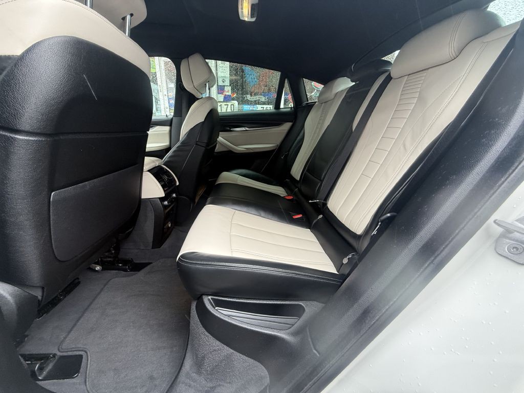 2017 BMW X6 Image 10