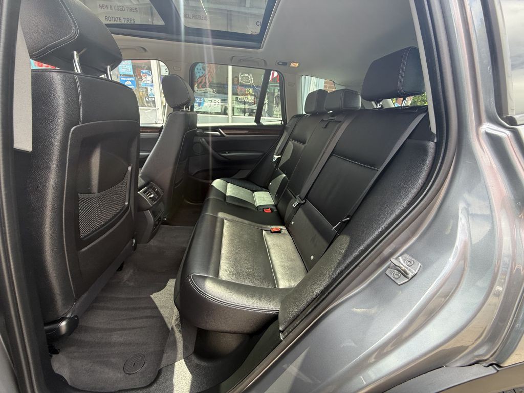 2017 BMW X3 Image 9