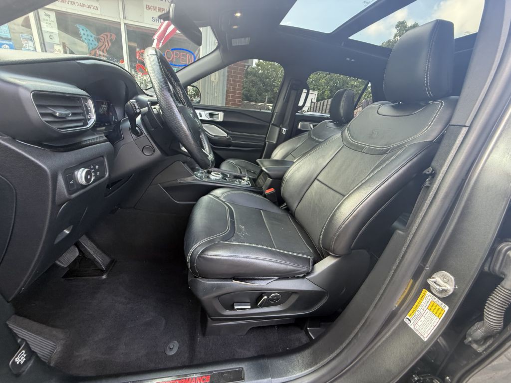 2020 Ford Explorer Image 12