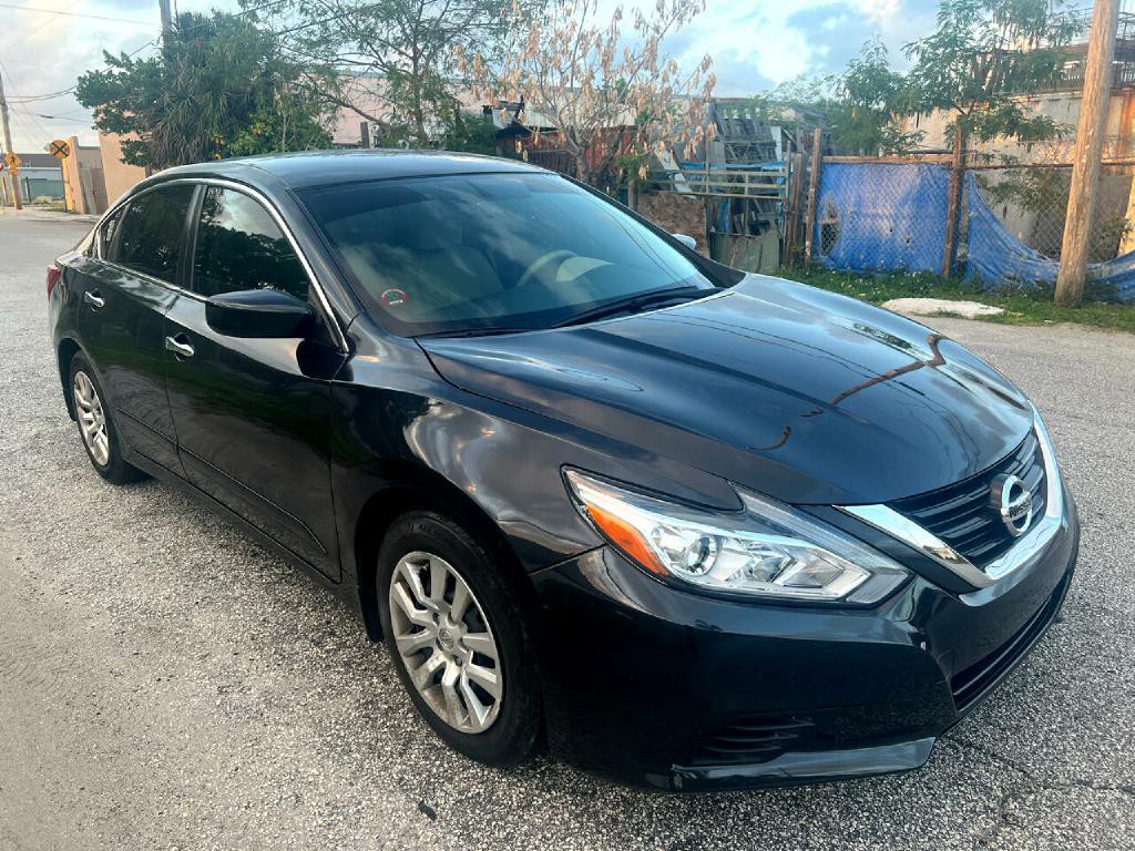 2017 Nissan Altima Image 6