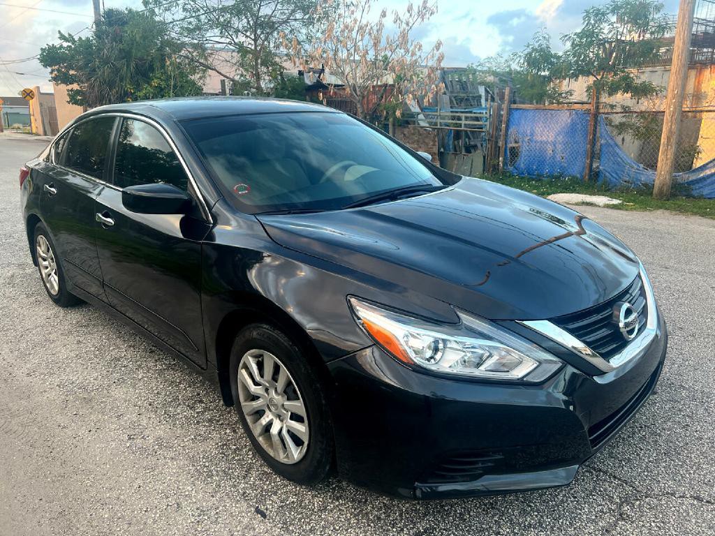 2017 Nissan Altima Image 7