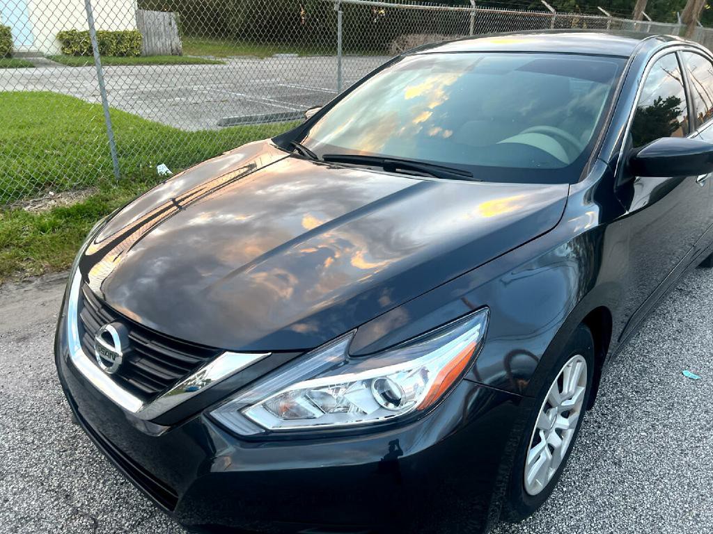 2017 Nissan Altima Image 29