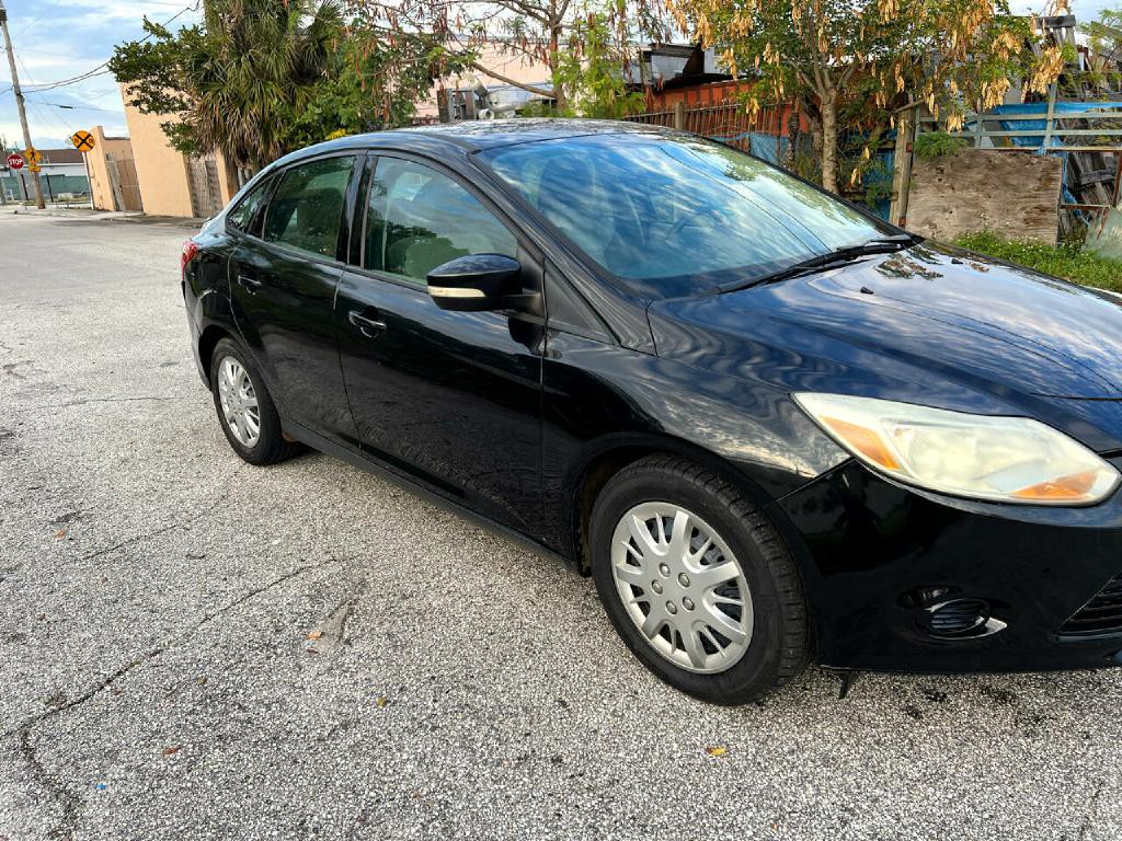 2013 Ford Focus Image 13