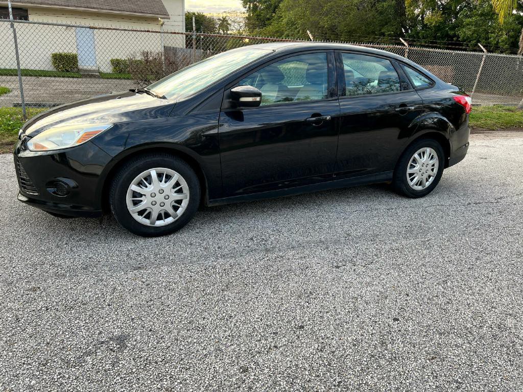2013 Ford Focus Image 17