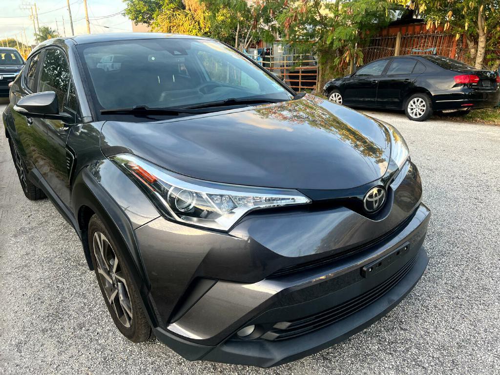 2018 Toyota C-HR Image 18