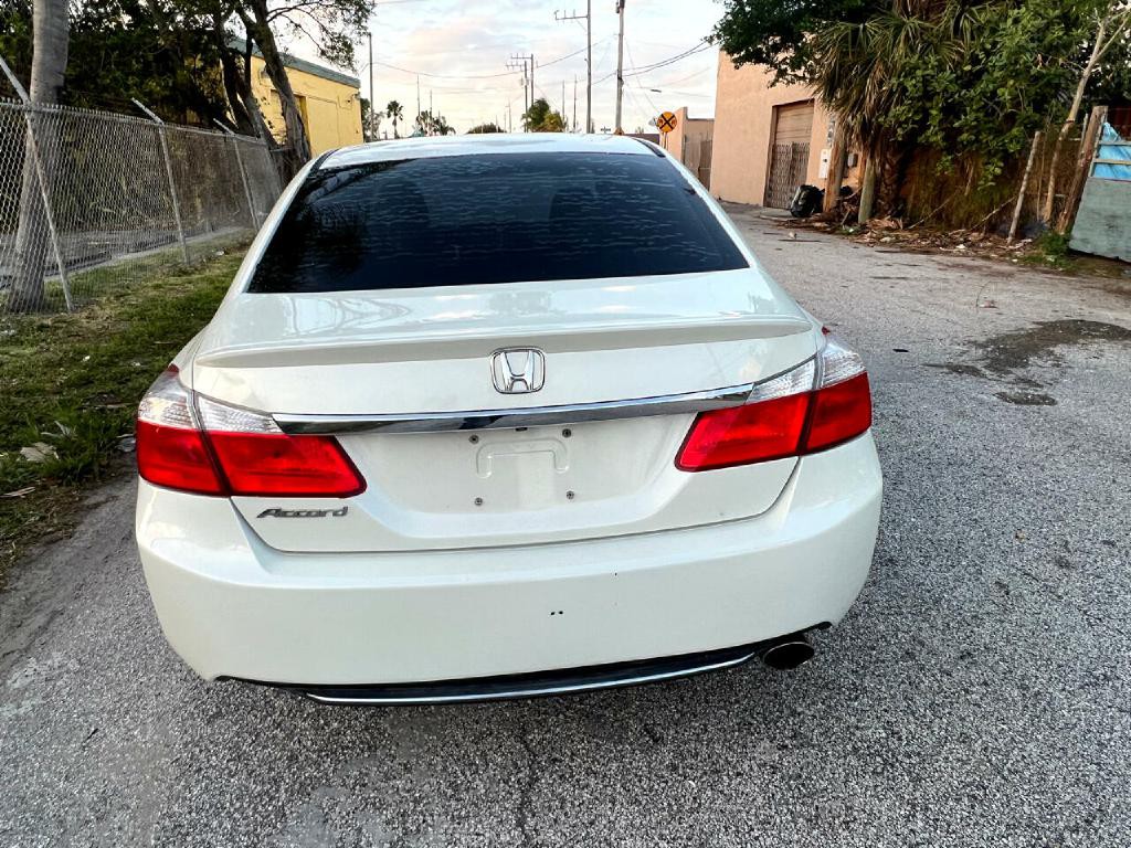 2014 Honda Accord Image 13