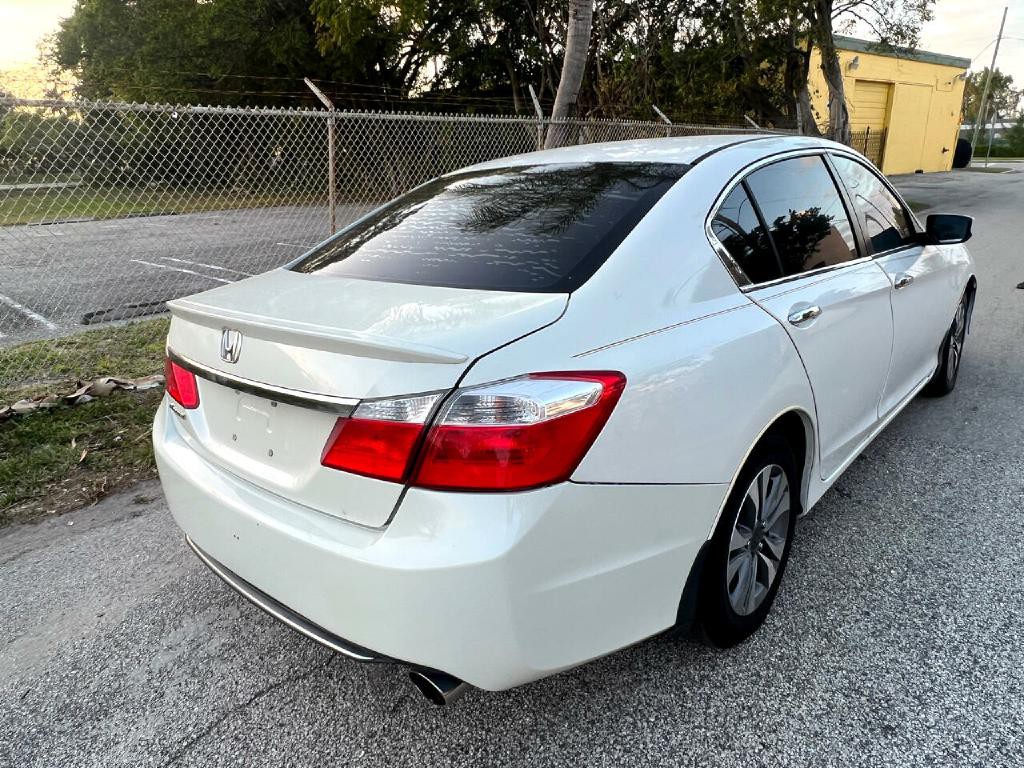 2014 Honda Accord Image 14