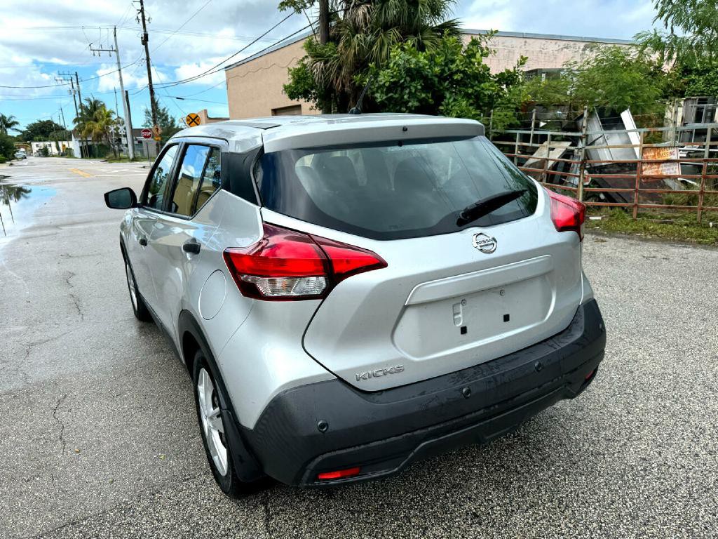 2020 Nissan Kicks Image 24