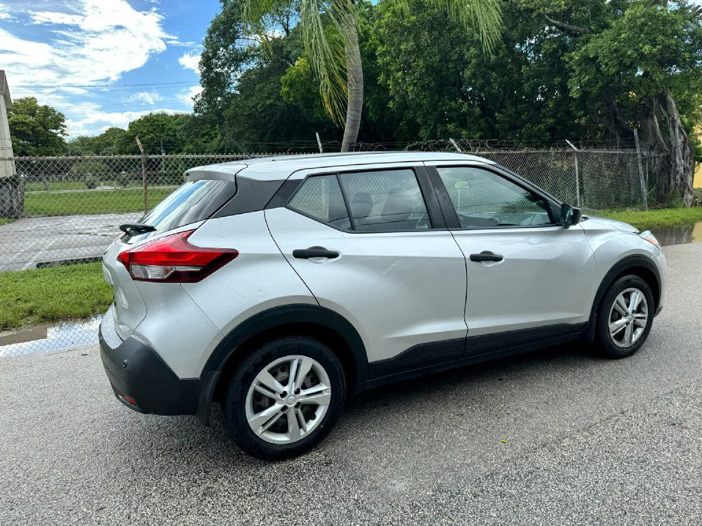 2020 Nissan Kicks Image 31