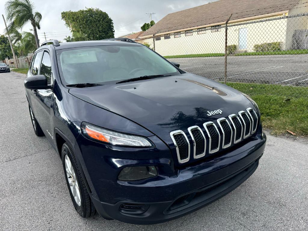 2016 Jeep Cherokee Image 2