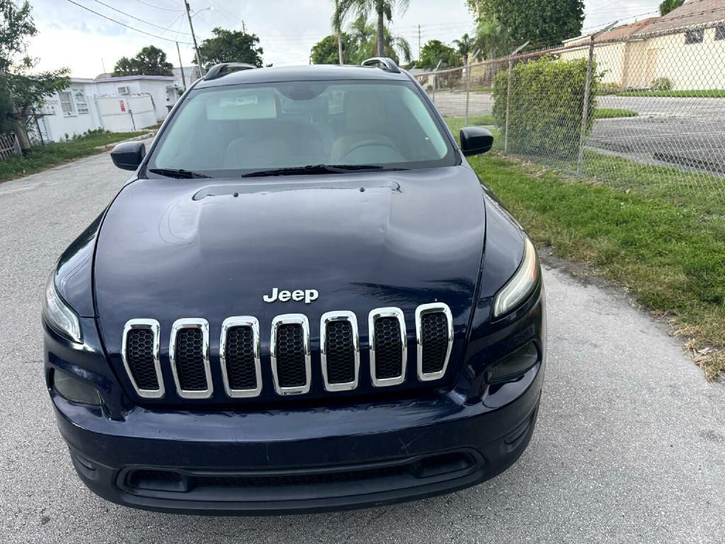 2016 Jeep Cherokee Image 19