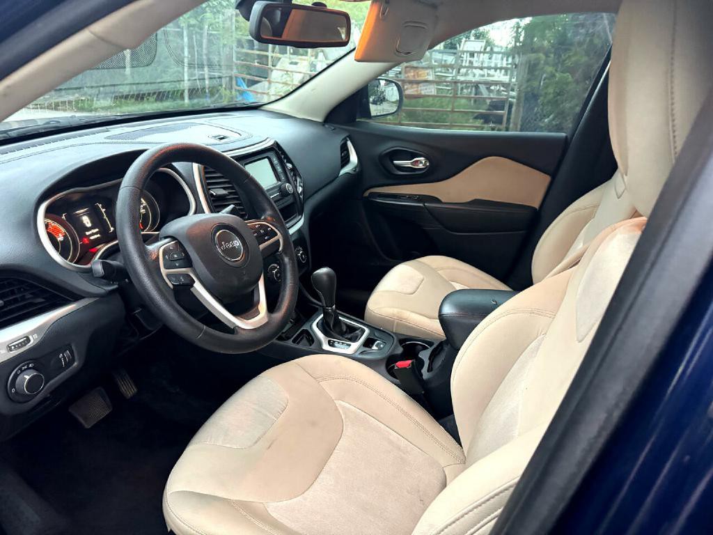 2016 Jeep Cherokee Image 23