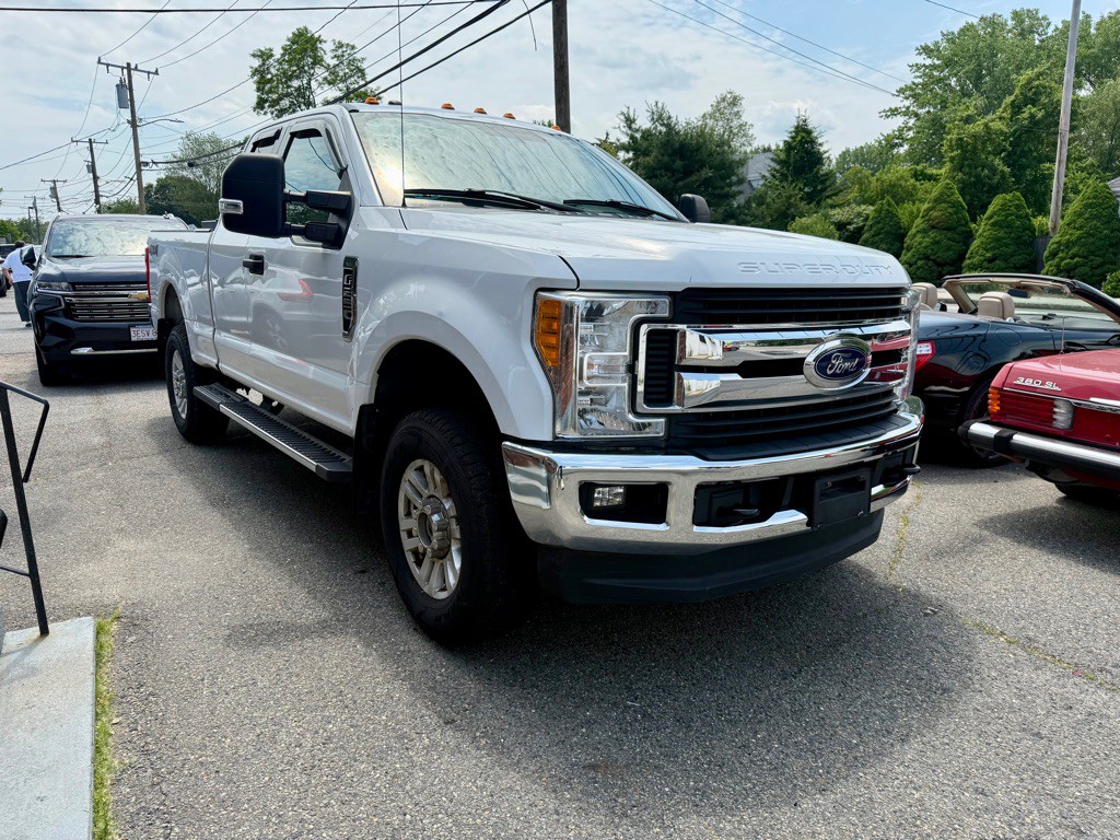 2017 Ford F-250 Image 3