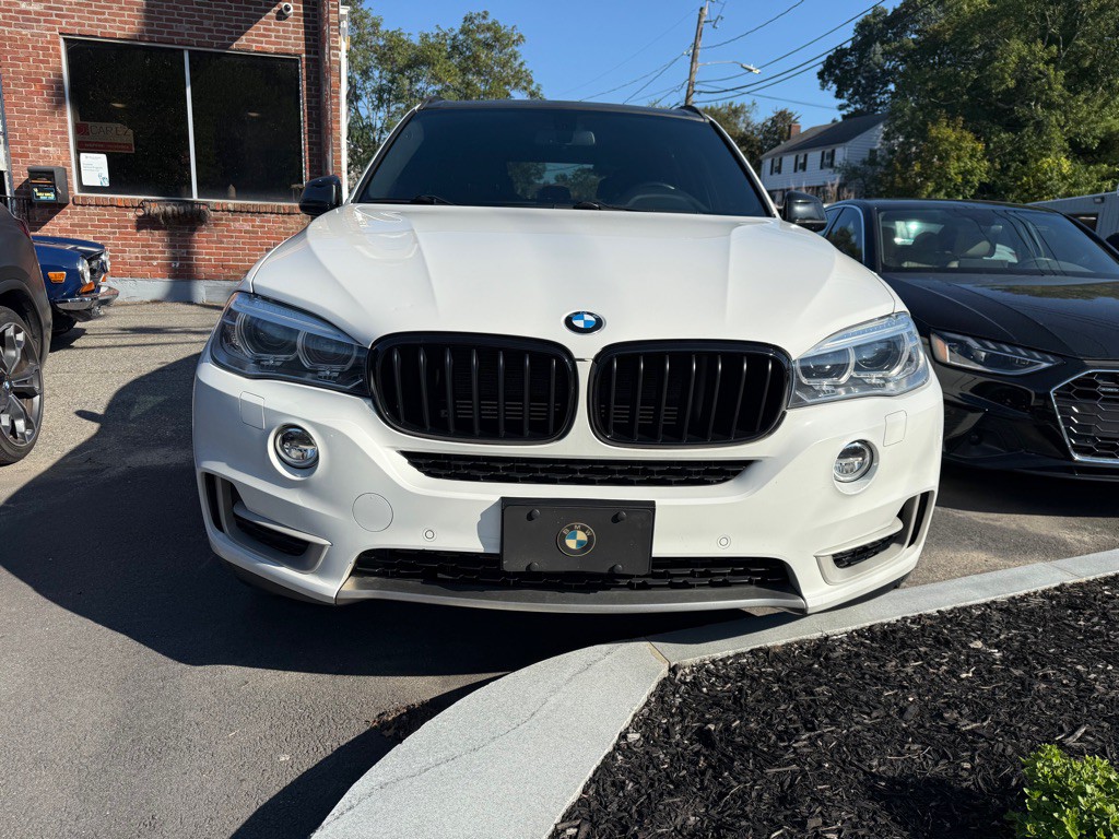 2017 BMW X5 Image 2