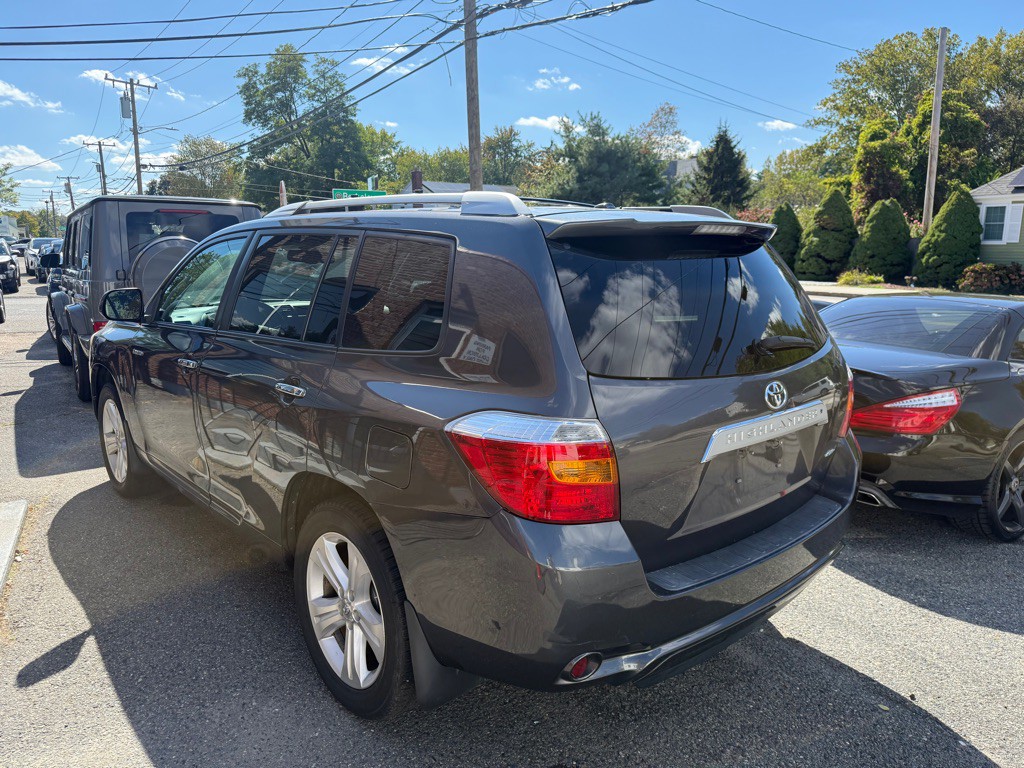 2010 Toyota Highlander Image 4
