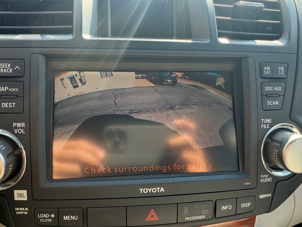 2010 Toyota Highlander Image 12
