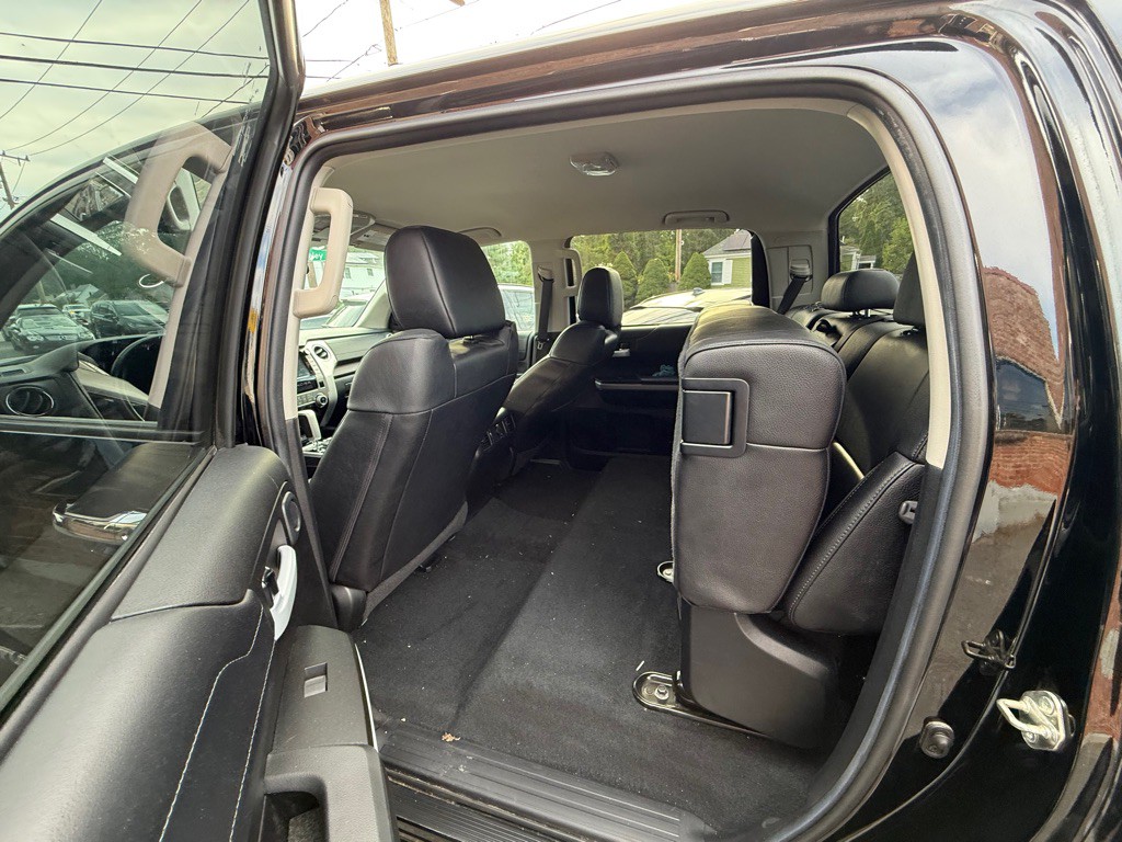 2021 Toyota Tundra Image 12