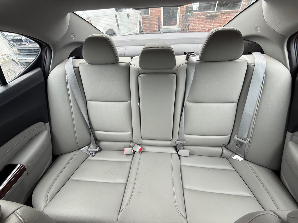 2015 Acura TL Image 15