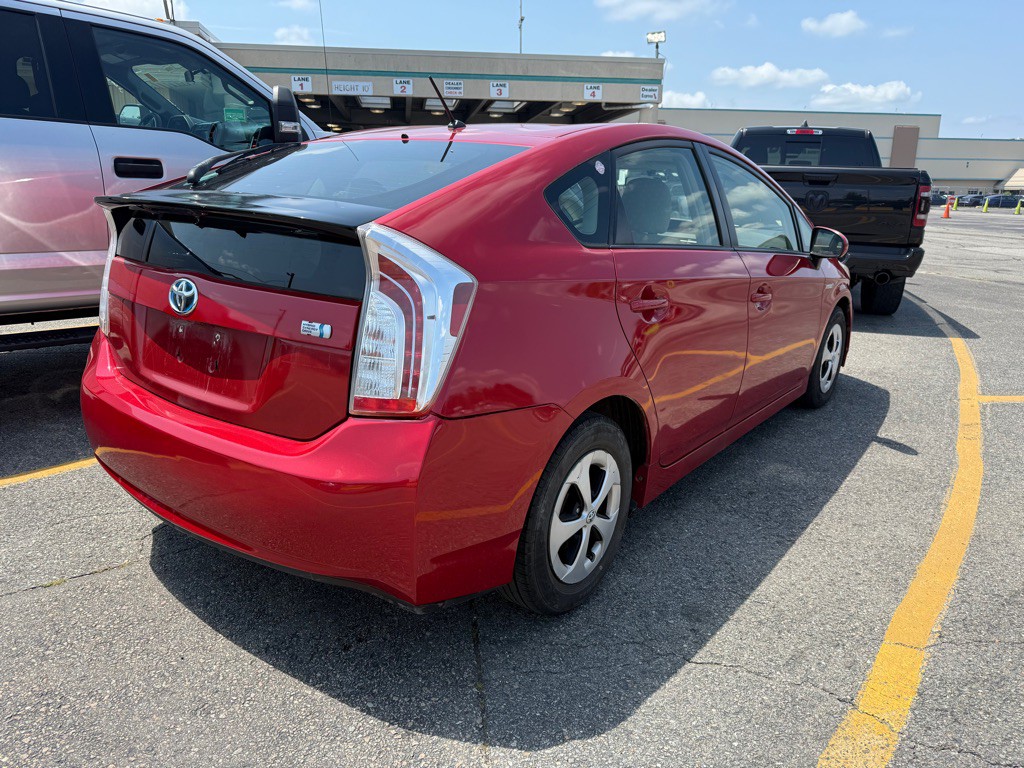 2014 Toyota Prius Image 3