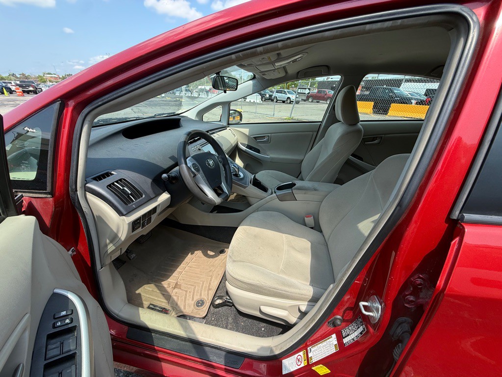 2014 Toyota Prius Image 5