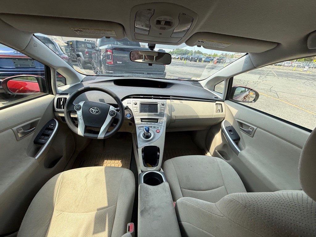 2014 Toyota Prius Image 6