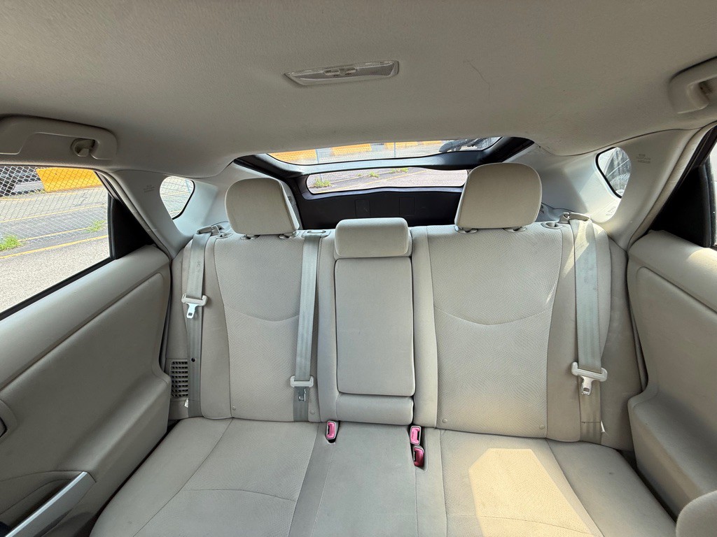 2014 Toyota Prius Image 10