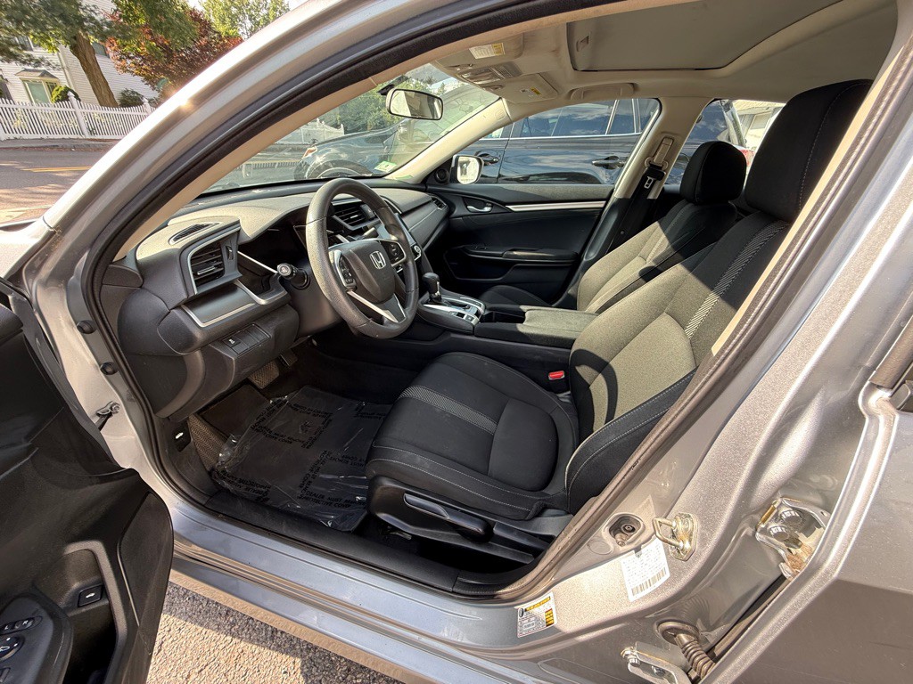2018 Honda Civic Image 8