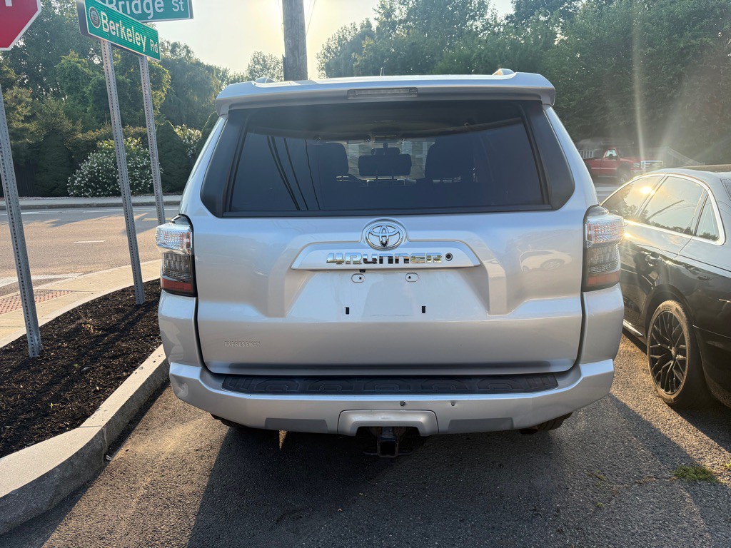 2018 Toyota 4Runner Image 5