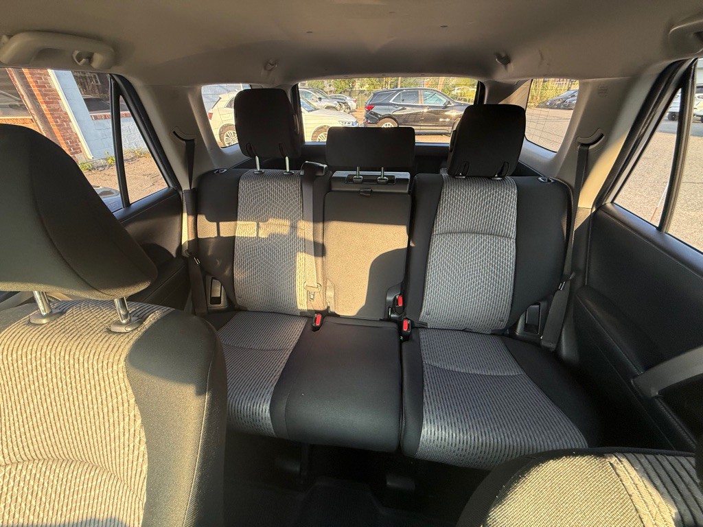 2018 Toyota 4Runner Image 17