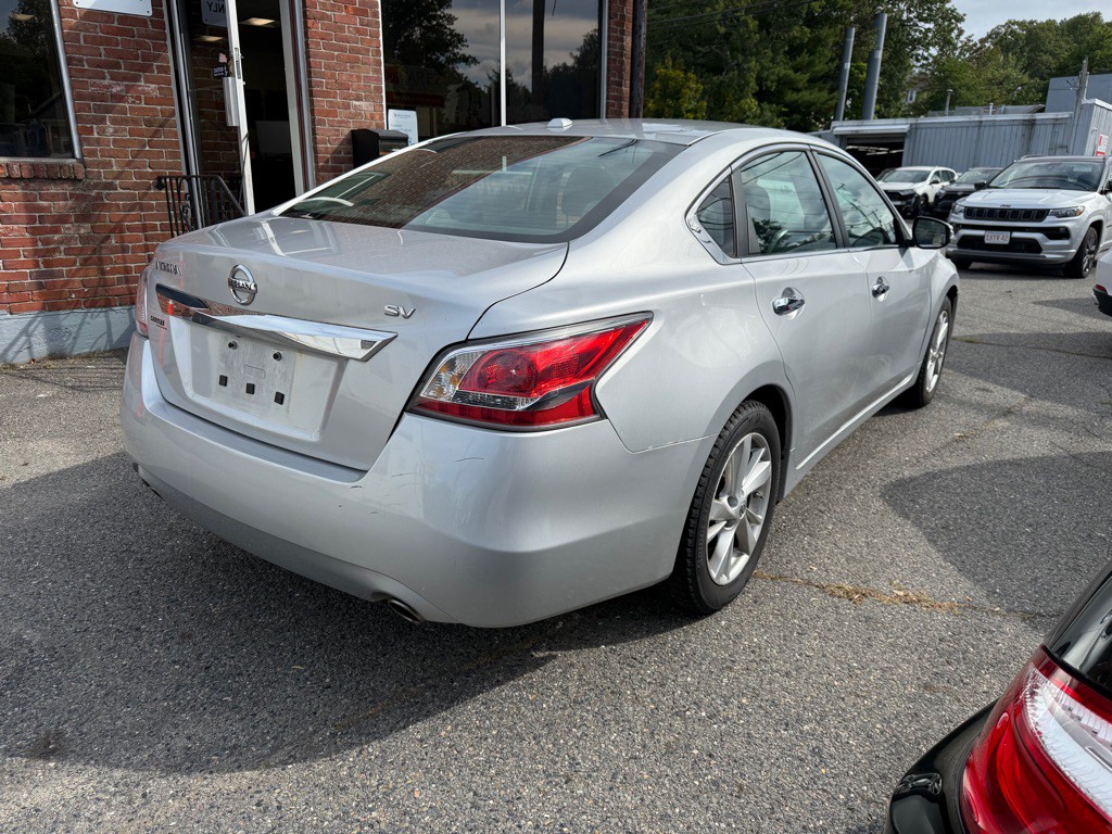 2015 Nissan Altima Image 3