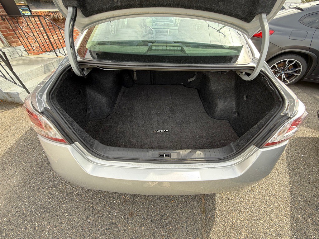 2015 Nissan Altima Image 5