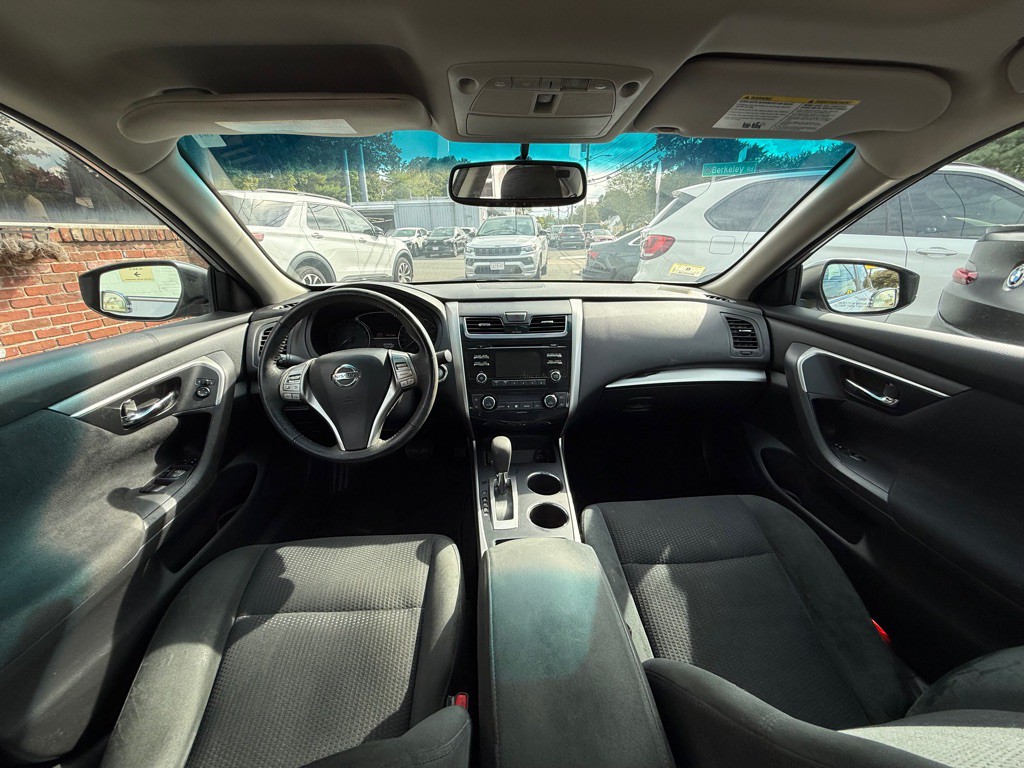 2015 Nissan Altima Image 7