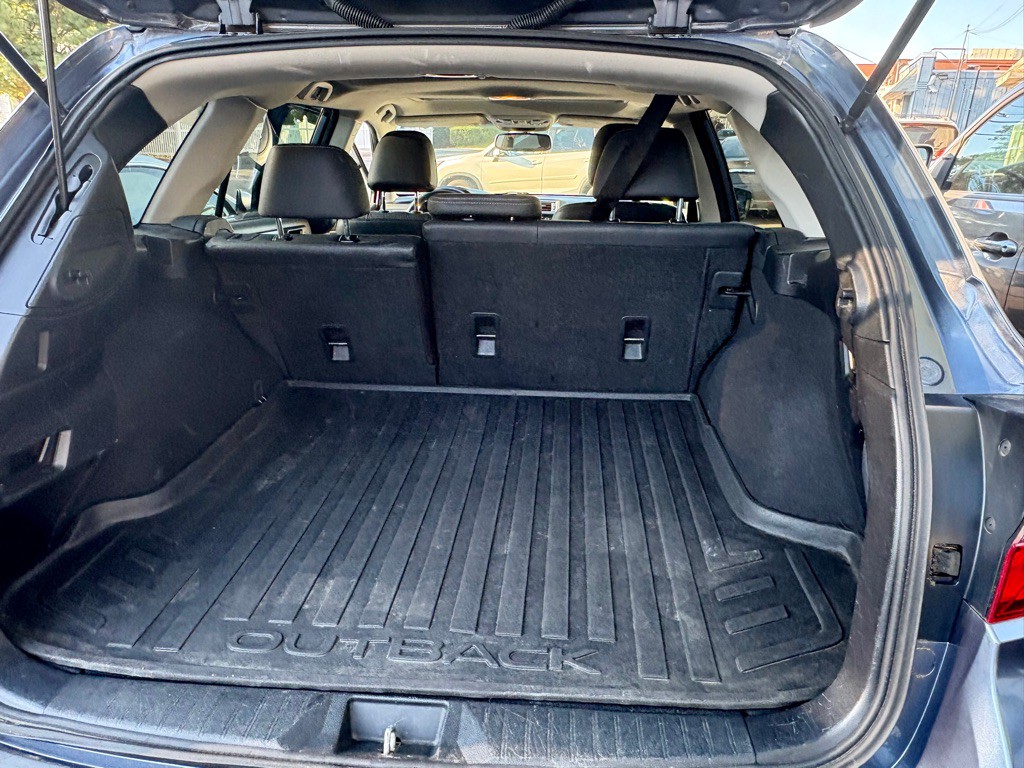 2016 Subaru Outback Image 6