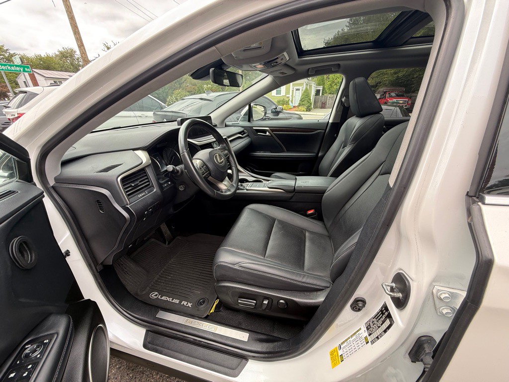 2022 Lexus RX 350 Image 5