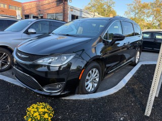 Image for 2019 Chrysler Pacifica Touring L ID: 6891528